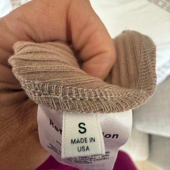 Reformation Ribbed Tan Long Sleeve Blouse - Picture 5 of 6